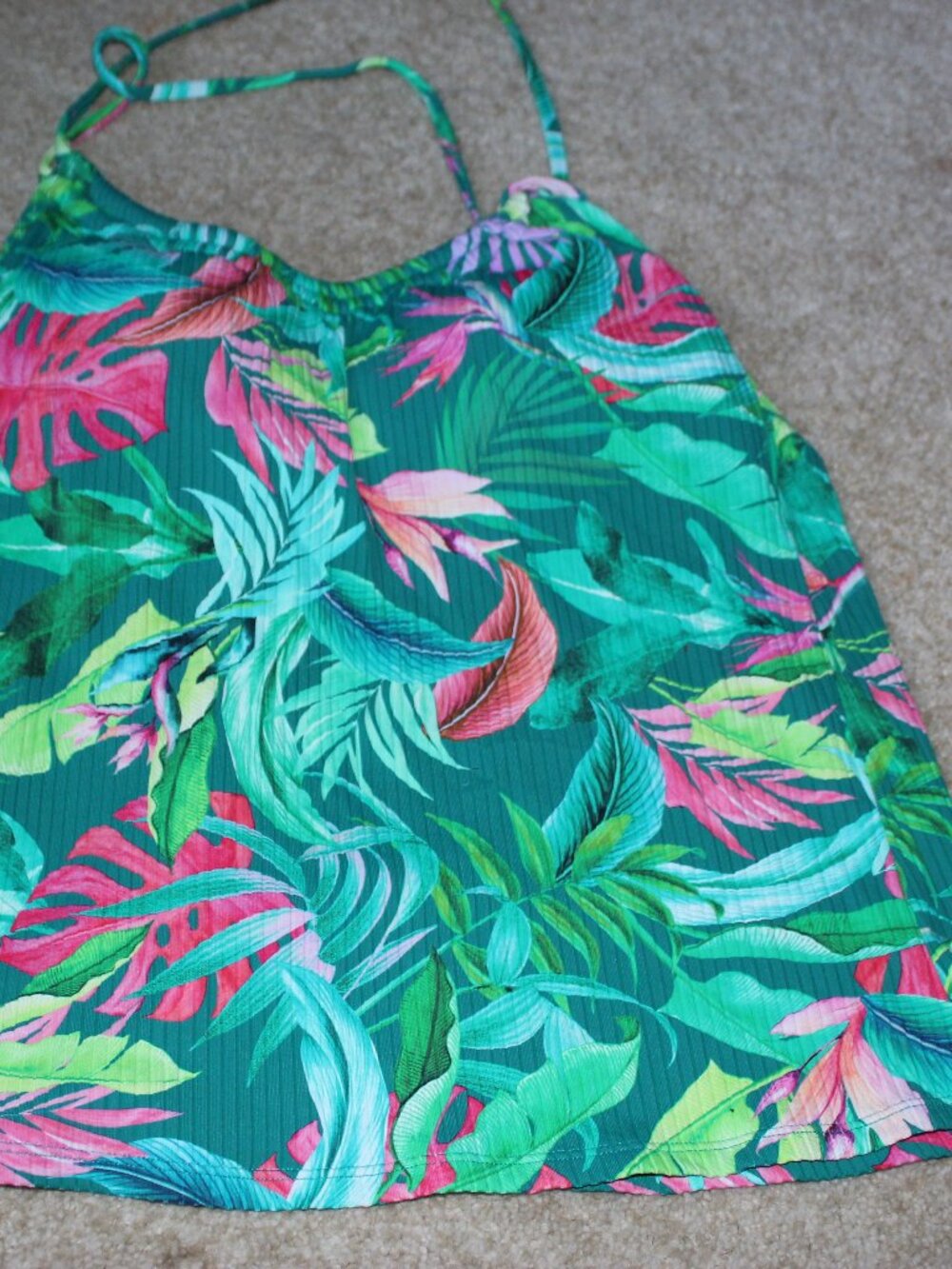 Woman's bathing suit top size 34B/C